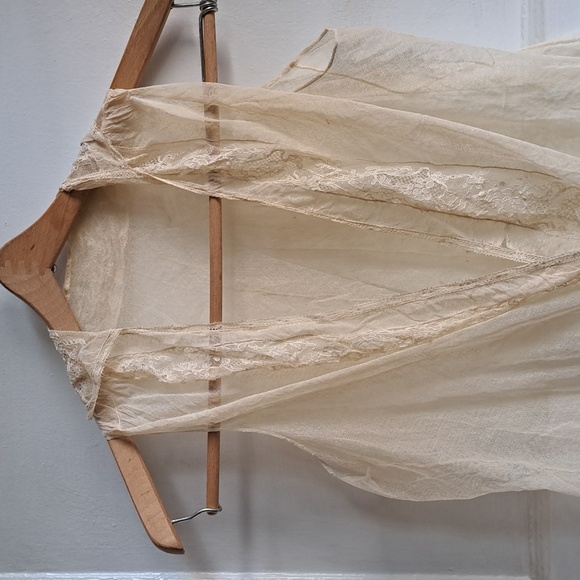 VINTAGE Mesh vest with lace - cream boho vest - layering piece - Picture 2 of 9